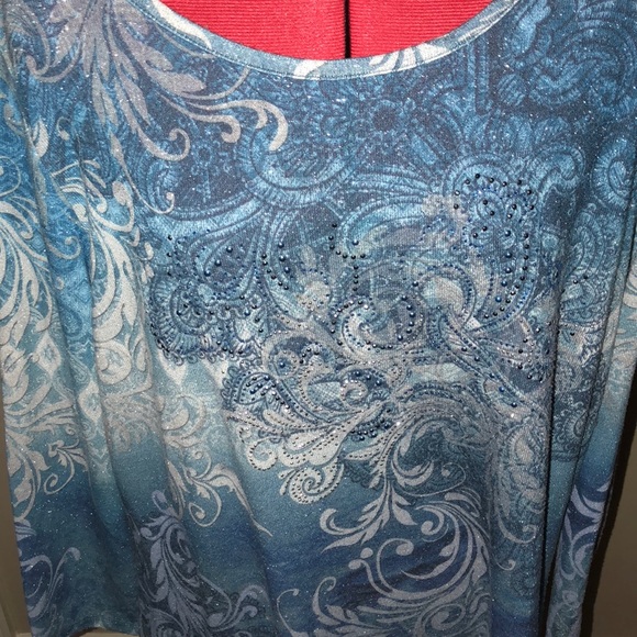 Stunning Winter swirl sweater tunic!😱😍 - Picture 3 of 3